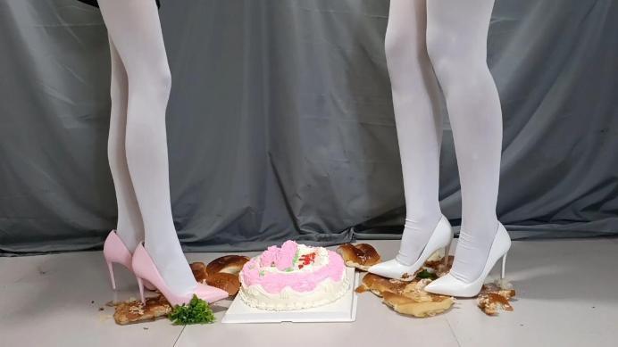 【网盘】丽人馆。双S踩踏生日蛋糕，两双高跟鞋上粘满了恶心的奶油，应该怎么清理呢YC-250212-3