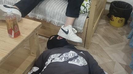 【爱秀套图】高中精神小妹小婷的虐待 YC-250212-2