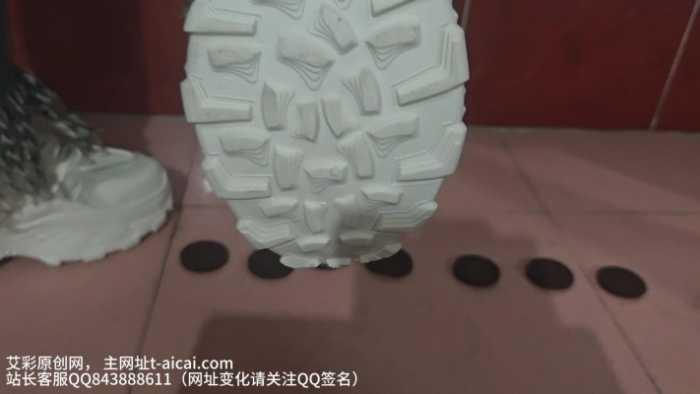 【爱秀套图】【桃子姐姐】复工第一踩~ YC-250212