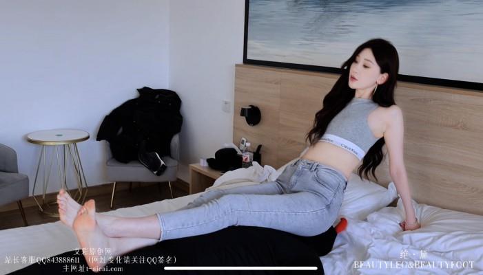 【爱秀套图】艾琳175的人体家具 牛仔裤窒息蹦床 YC-250218-8