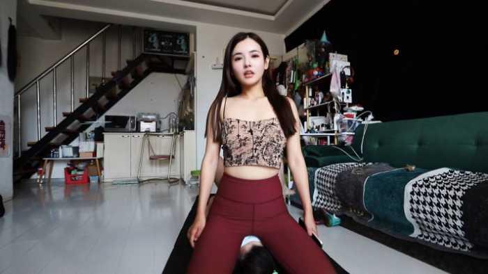 【爱秀套图】【超级女M】芊芊高密度强制坐脸窒息母狗 JS250222~1