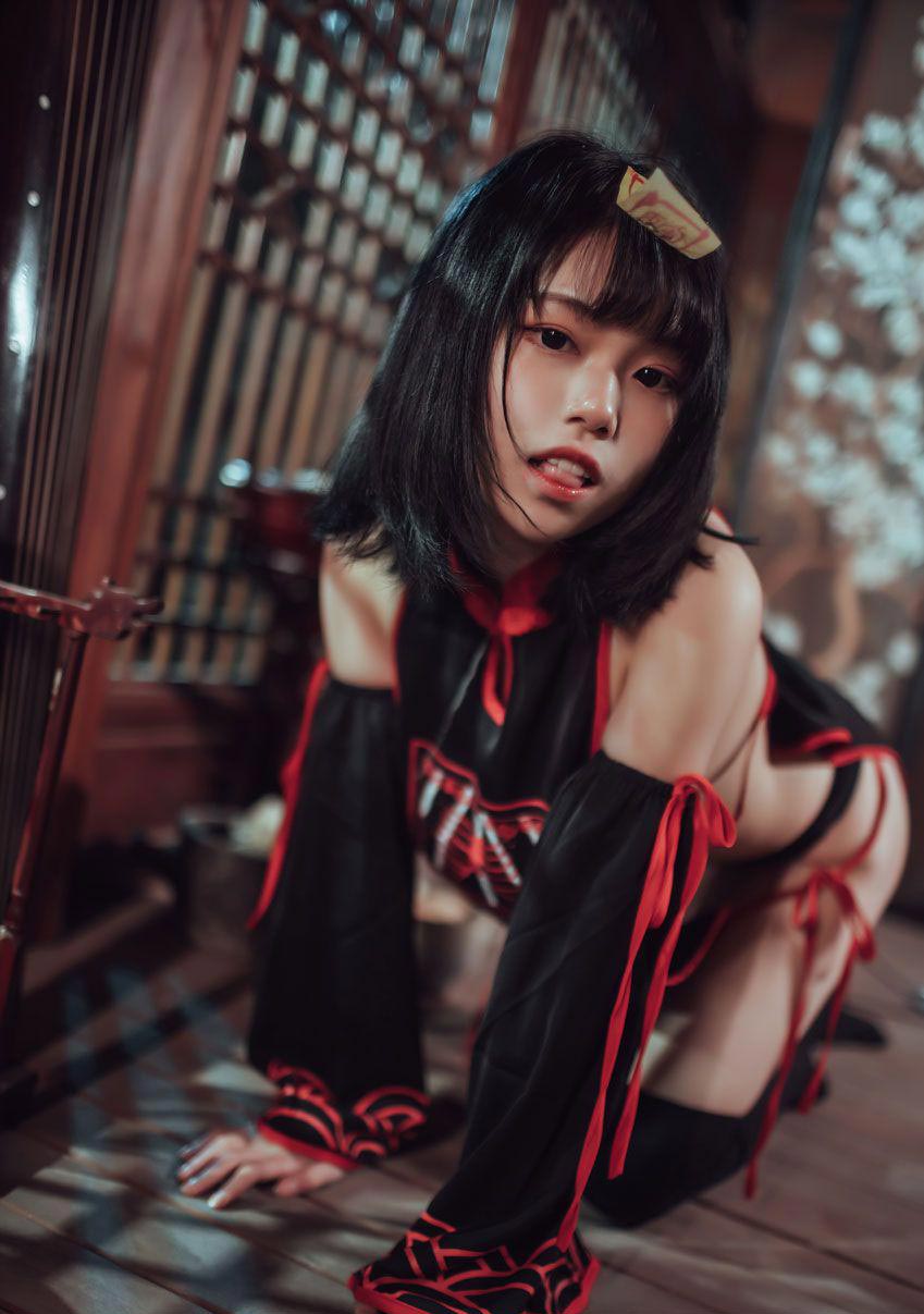 七月喵子 小僵尸