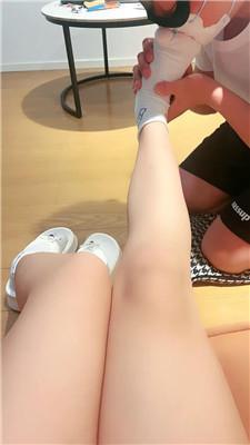 【网盘】【西西】学生主-拖鞋白袜踩虐/赏赐圣水bf43590