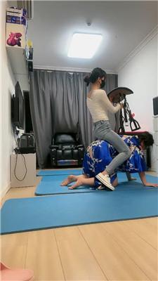 【网盘】【暴主】母畜-囚禁狗笼-舔帆布鞋船袜-狗链遛狗JS250303-34