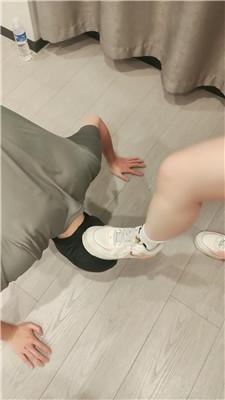 学生情侣主清理脏运动鞋白袜/袜子塞嘴 bf49323