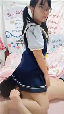 【网盘】【广西木木】可爱小主坐脸窒息JS250111-33