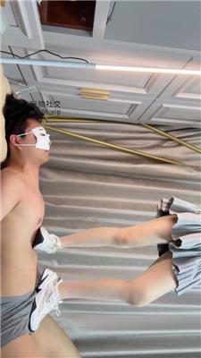 丫丫运动鞋肉丝全体重踩踏 bf49204
