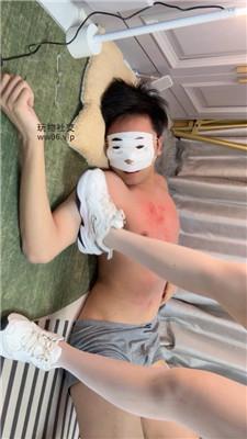 丫丫运动鞋肉丝全体重踩踏 bf49204