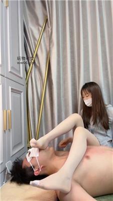 丫丫运动鞋肉丝全体重踩踏 bf49204