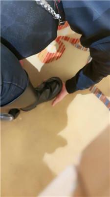 【网盘】【小妈】桌底无意识长靴踩虐JS250111-43