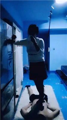 【网盘】【山兔莓】换两双脏运动鞋踩踏bf49222