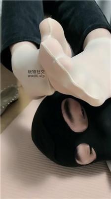 【网盘】【拽拽】近距离-肉丝脚捂脸窒息JS250108-28