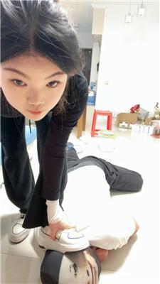 【网盘】【锅盖子】骑马耳光/强迫舔脏运动鞋bf49178