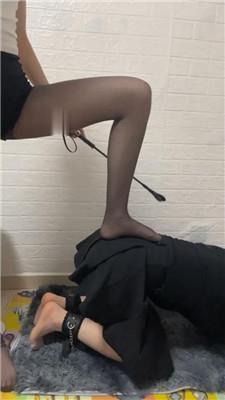 【网盘】【鹿S】母畜口球塞嘴-sp-黑丝脚踩bf51518