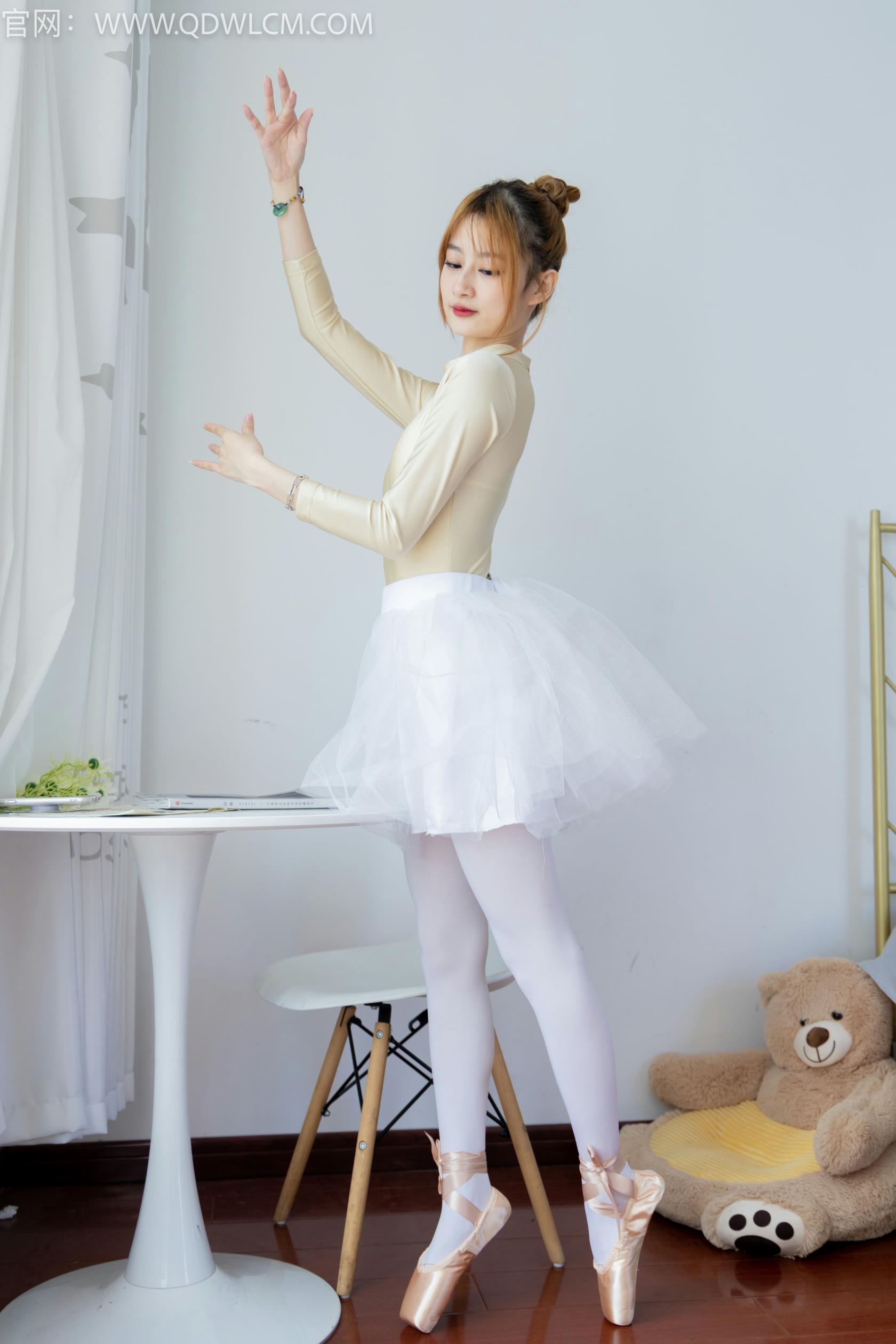 物恋传媒 NO.1387 卿卿-流光一瞬-158P1V