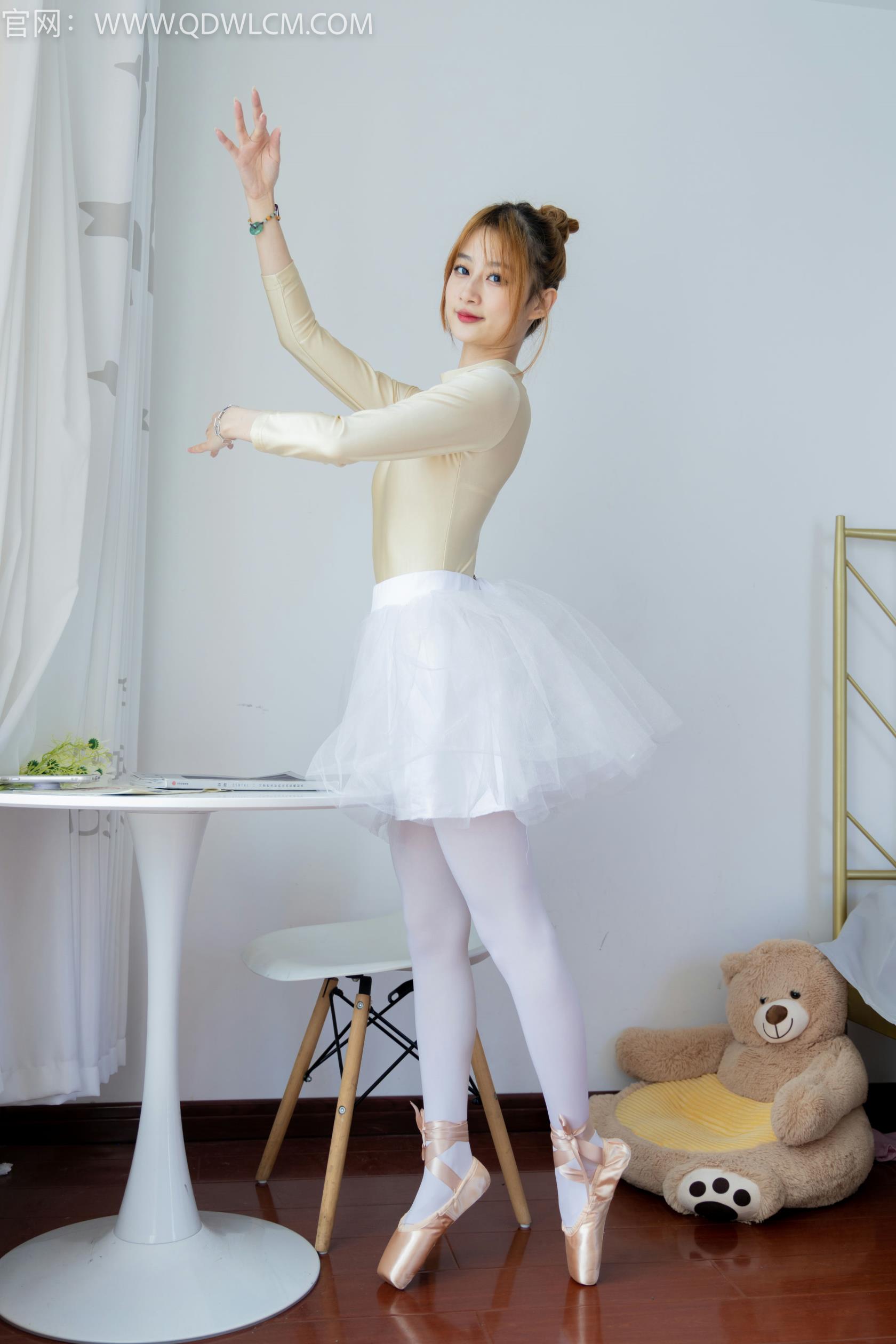 物恋传媒 NO.1387 卿卿-流光一瞬-158P1V