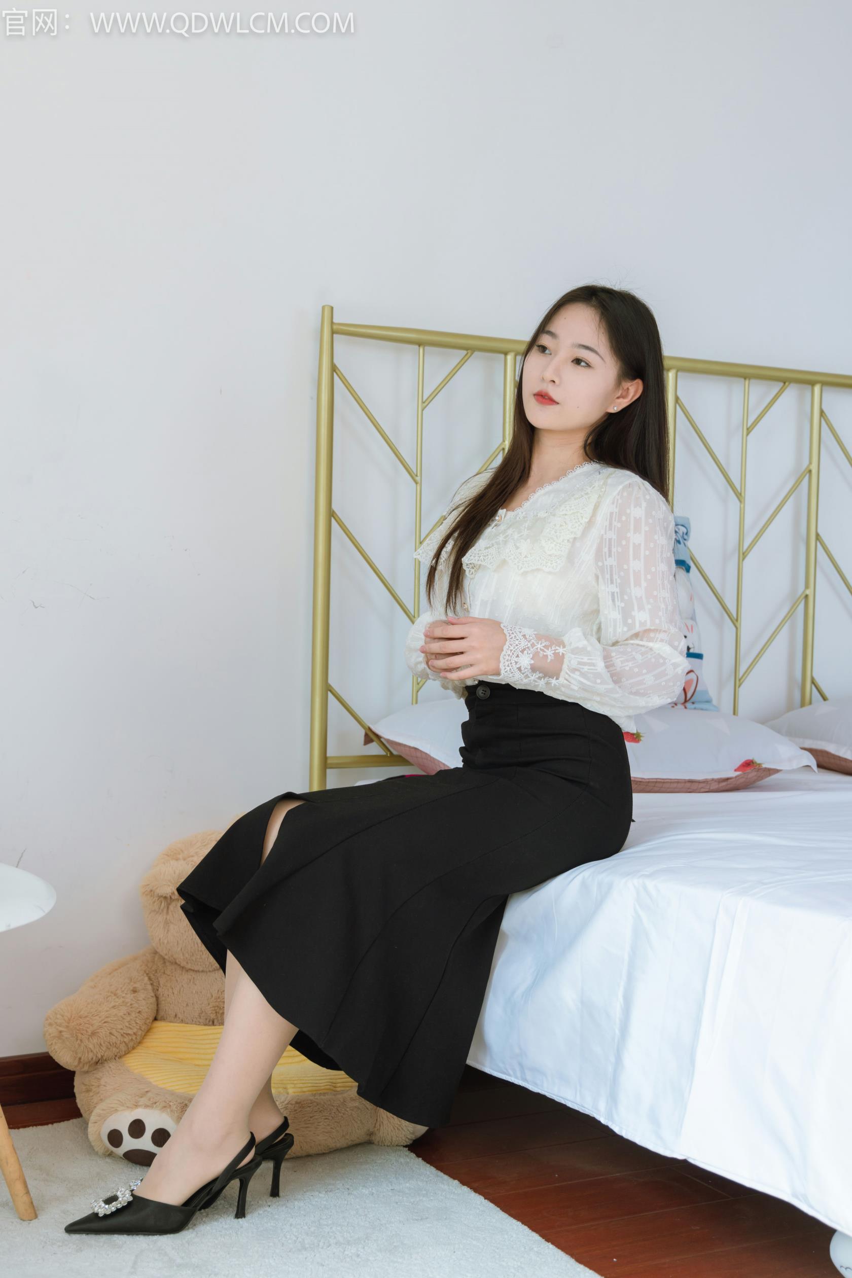 物恋传媒 NO.1334 美兔-好久不见-151P1V