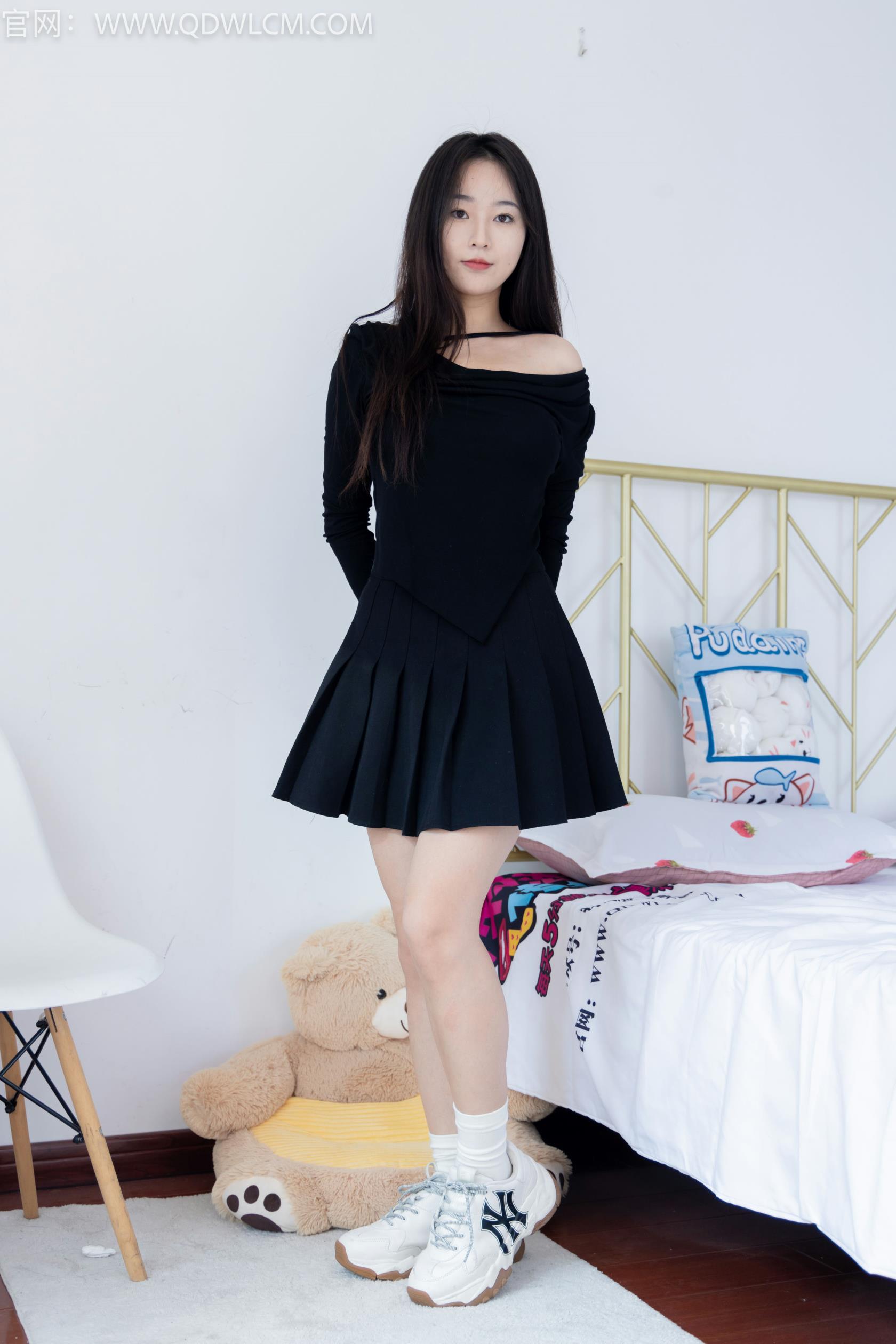 物恋传媒 NO.1324 美兔-浪花朵朵-144P1V