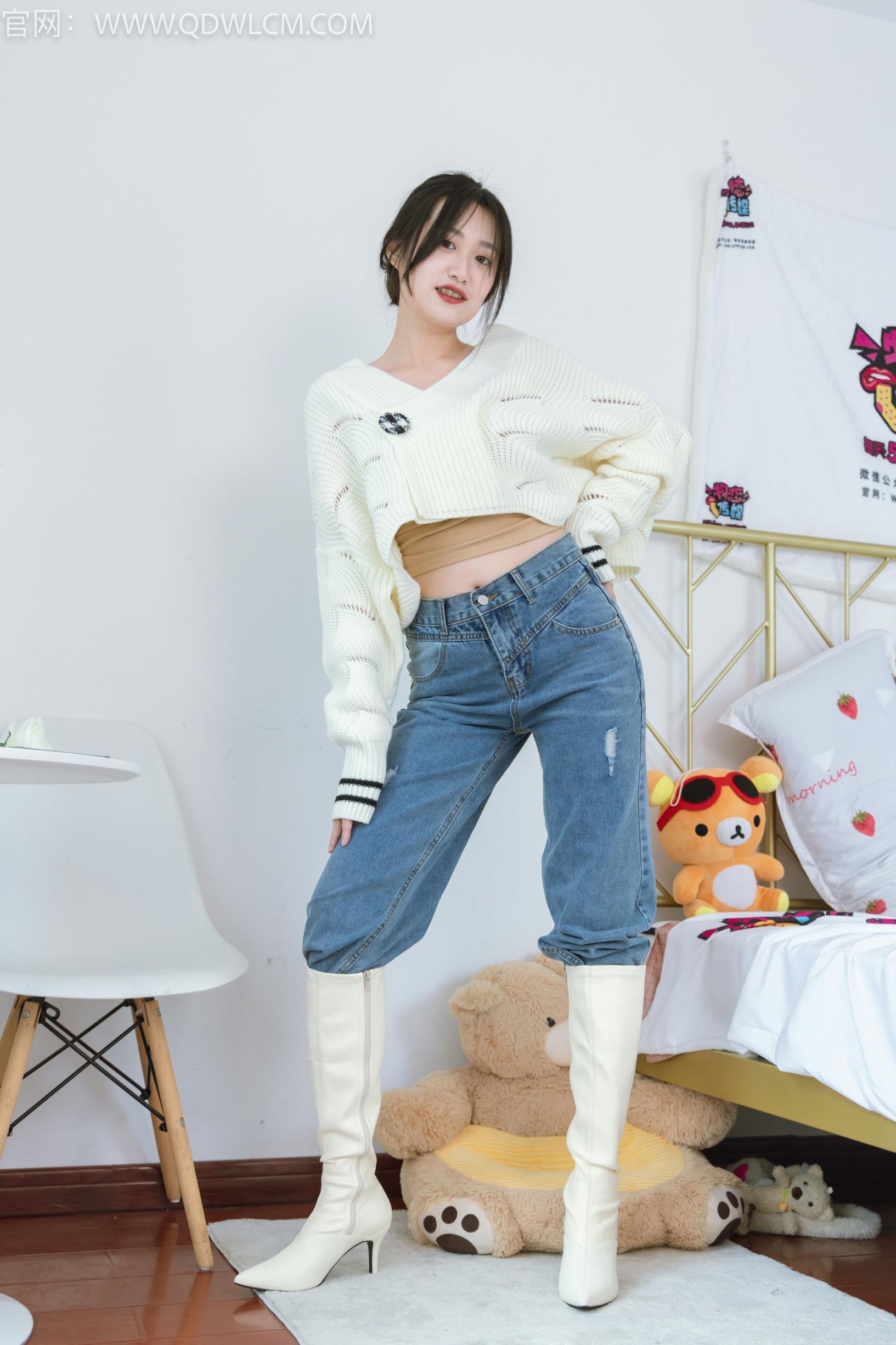 物恋传媒NO.1260小敏-空气中的青草香-150P+1V