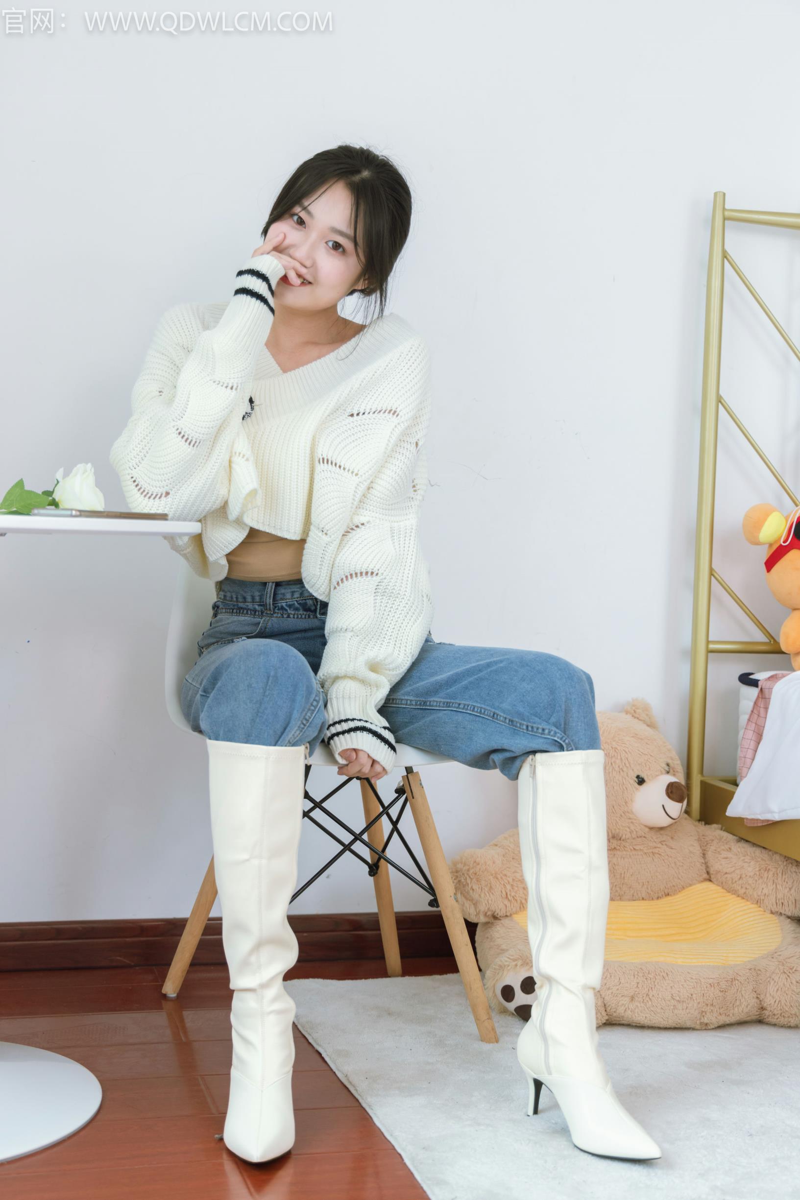 物恋传媒NO.1260小敏-空气中的青草香-150P+1V