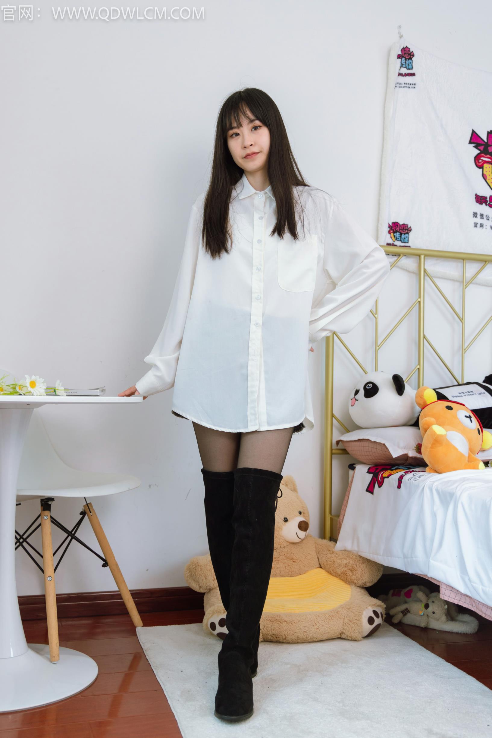 物恋传媒NO.1272兮兮-桂花开了-180P+1V
