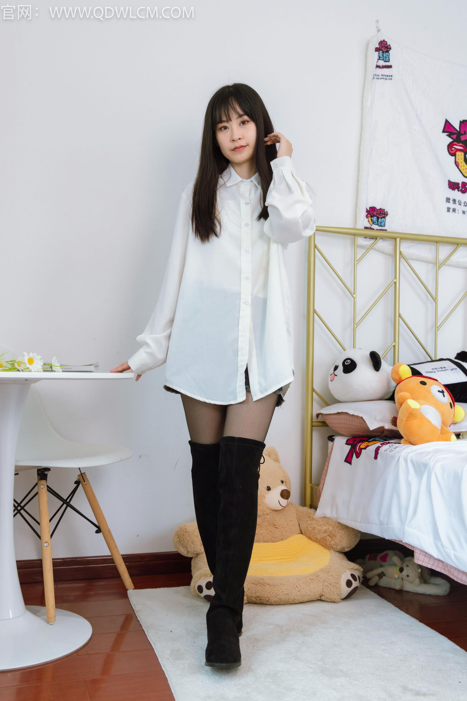物恋传媒NO.1272兮兮-桂花开了-180P+1V