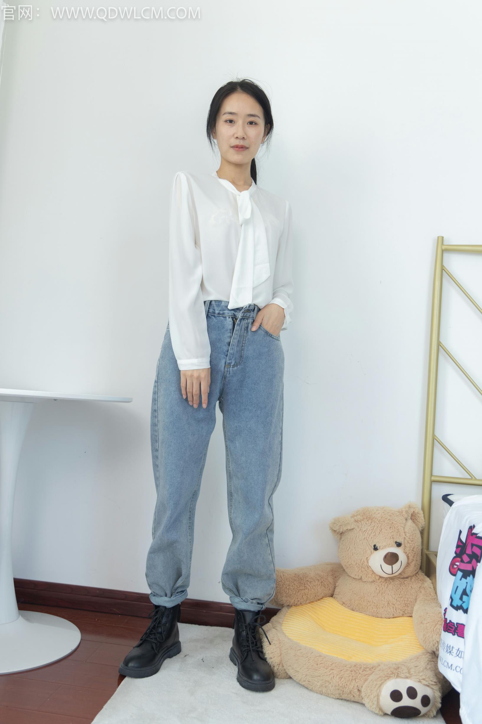 物恋传媒NO.1235小竹-解忧杂货铺-150P+1V