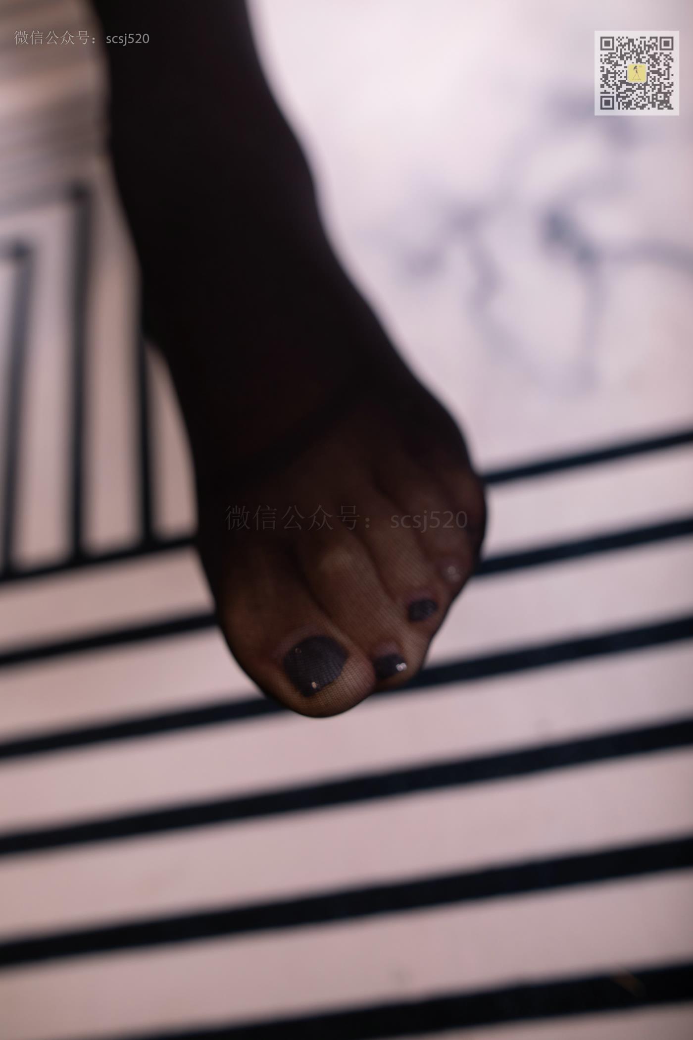 资讯|ISS山茶摄影039小鹿半透肉的厚黑丝-71P