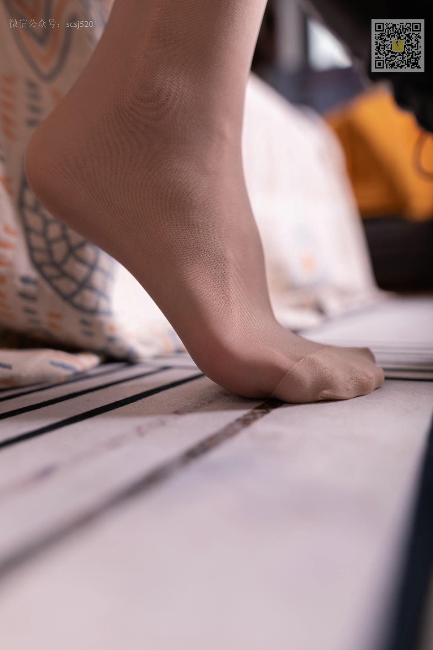 资讯|ISS山茶摄影018佳妮肉丝长靴很有味道-44P