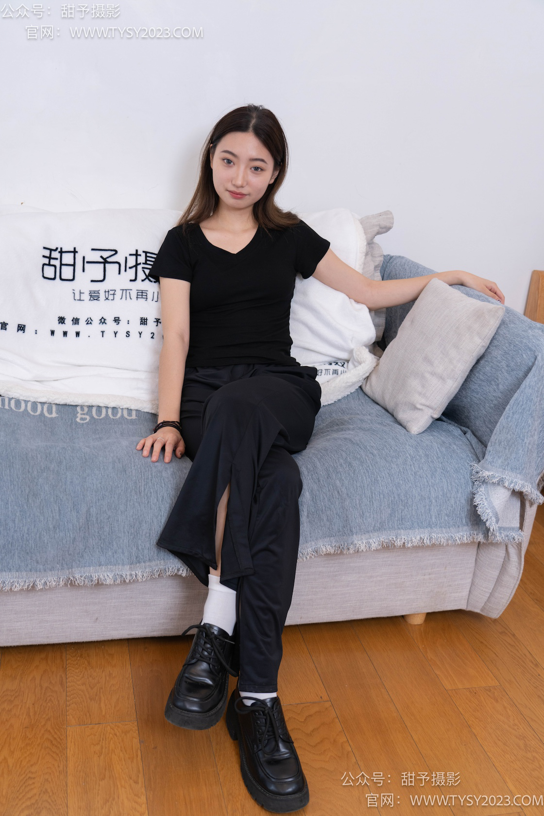 资讯|甜予摄影 &#8211; NO.054期 《雪梨》 皮鞋，白棉袜，肉丝[脚尖加固款]