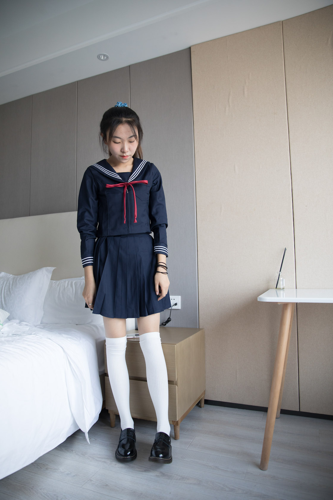 物恋传媒 - NO.242期 《elise》 K制服，皮鞋，肉丝，过膝棉袜