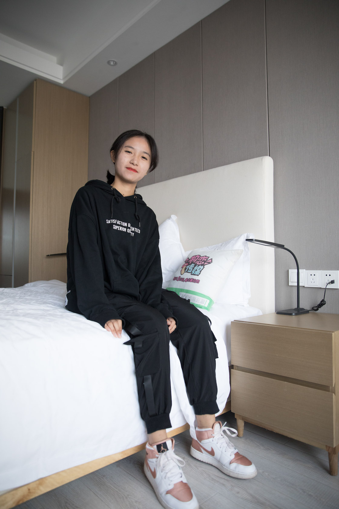 资讯|物恋传媒 &#8211; NO.267期 《小昭》 AJ运动鞋，棉袜，裸足