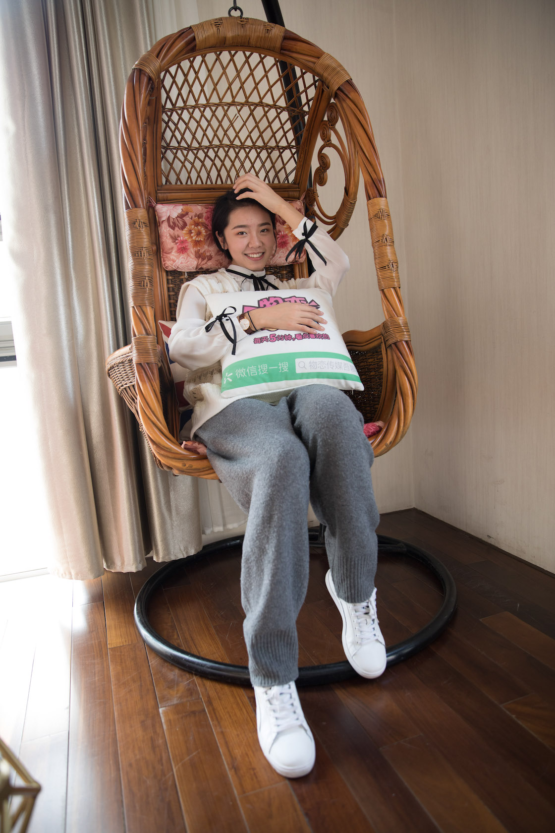 资讯|物恋传媒 &#8211; NO.393期 《小飞》 板鞋，棉袜，裸足