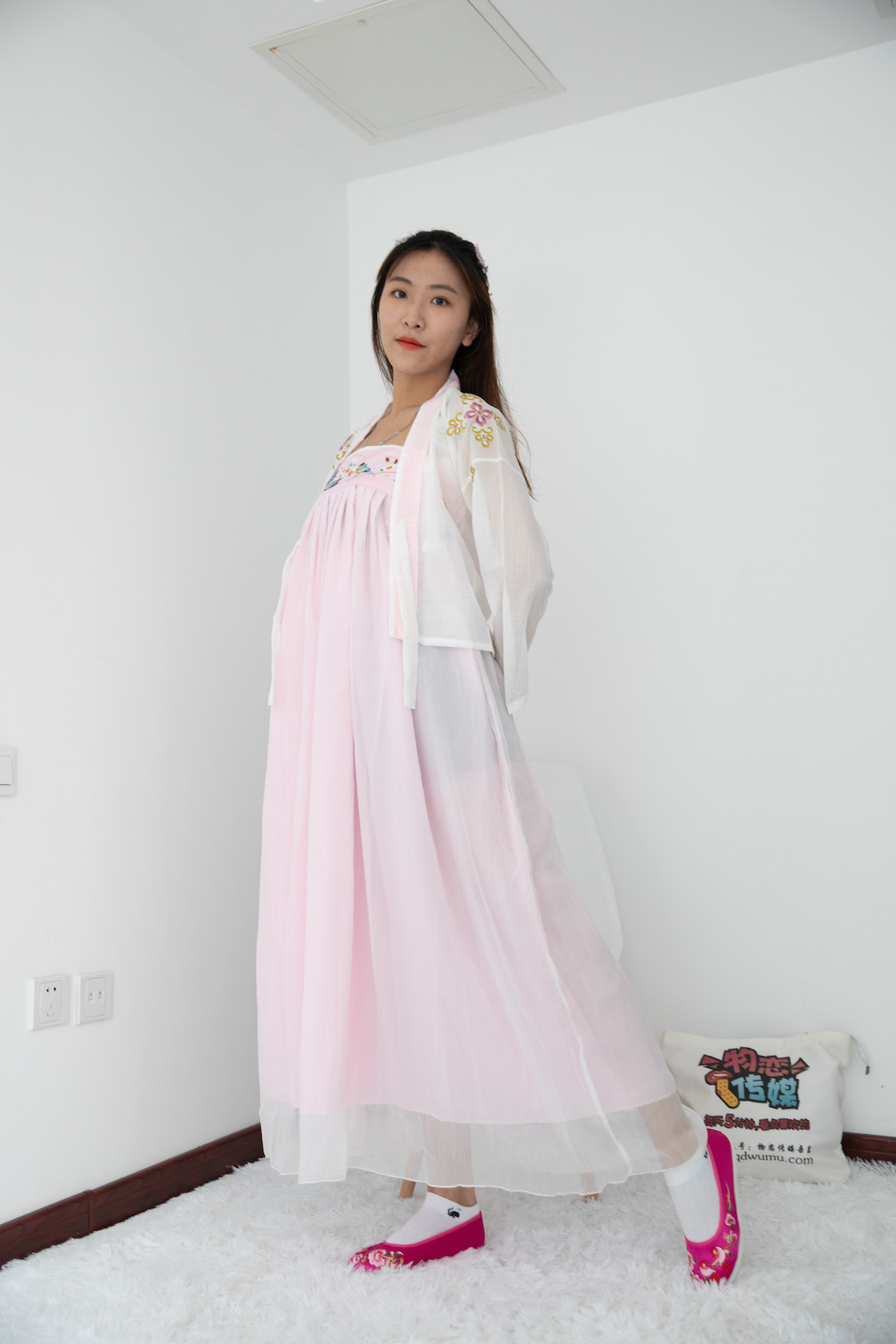 物恋传媒 - NO.455期 《elise》 汉服，布鞋，棉袜，裸足