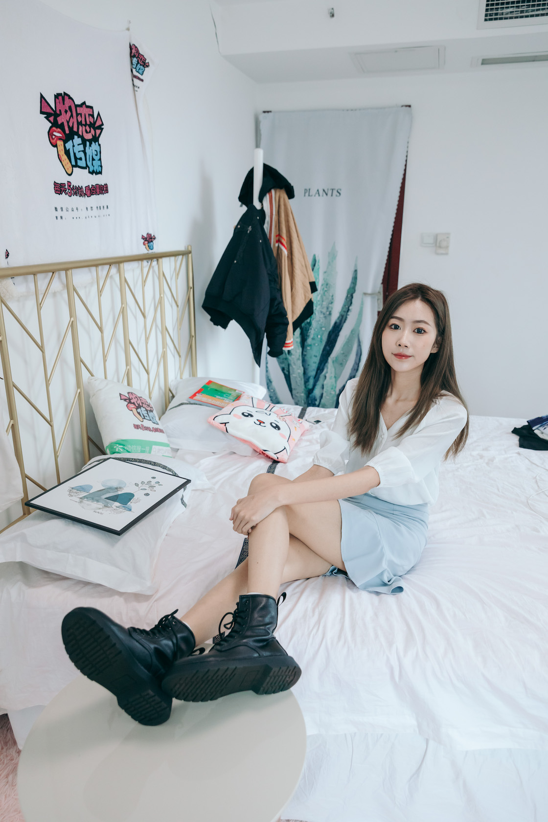 资讯|物恋传媒 &#8211; NO.736期 《小鹿》 马丁靴，脏白棉袜