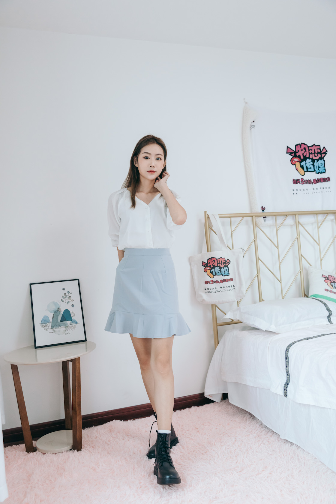 资讯|物恋传媒 &#8211; NO.736期 《小鹿》 马丁靴，脏白棉袜