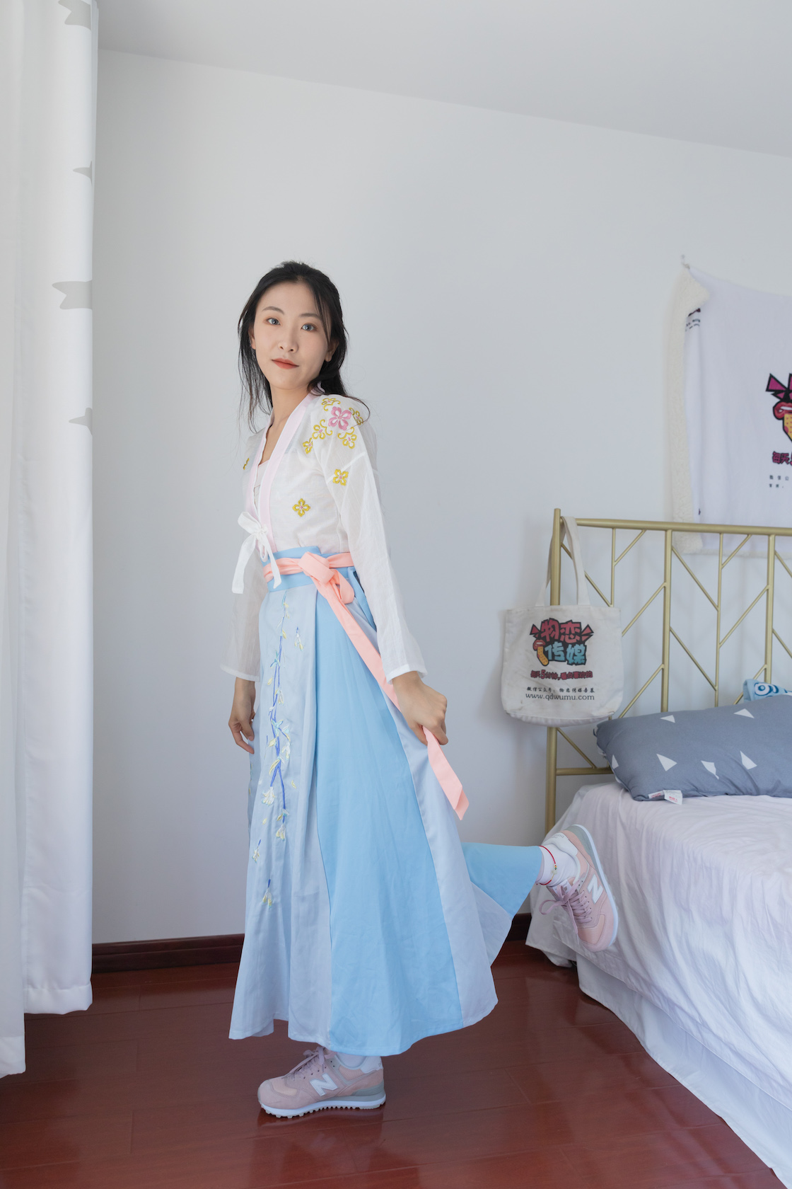 资讯|物恋传媒 &#8211; NO.856期 《elise》 汉服，NB运动鞋，白棉袜，白丝