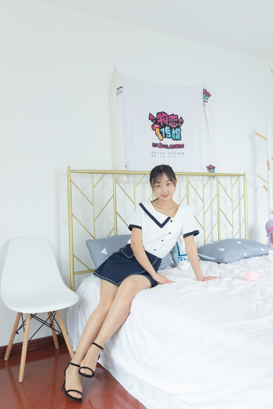 资讯|物恋传媒 &#8211; NO.835期 《喵喵》 高跟凉鞋，肉丝，裸足