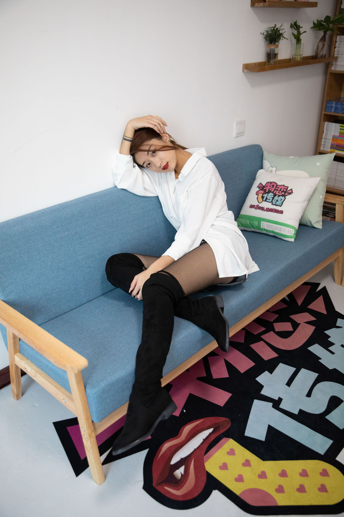 资讯|物恋传媒 &#8211; NO.911期 《言言》 过膝靴，黑丝