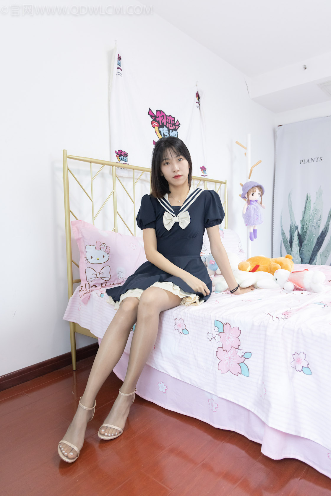 资讯|物恋传媒 &#8211; NO.963期 《elise》 高跟凉鞋，油亮灰丝