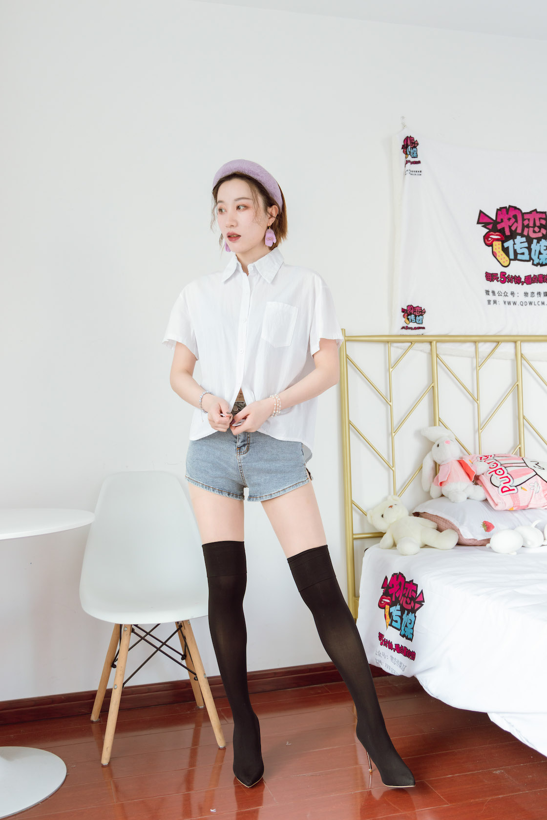 资讯|物恋传媒 &#8211; NO.989期 《七七》 高跟长靴，肉丝