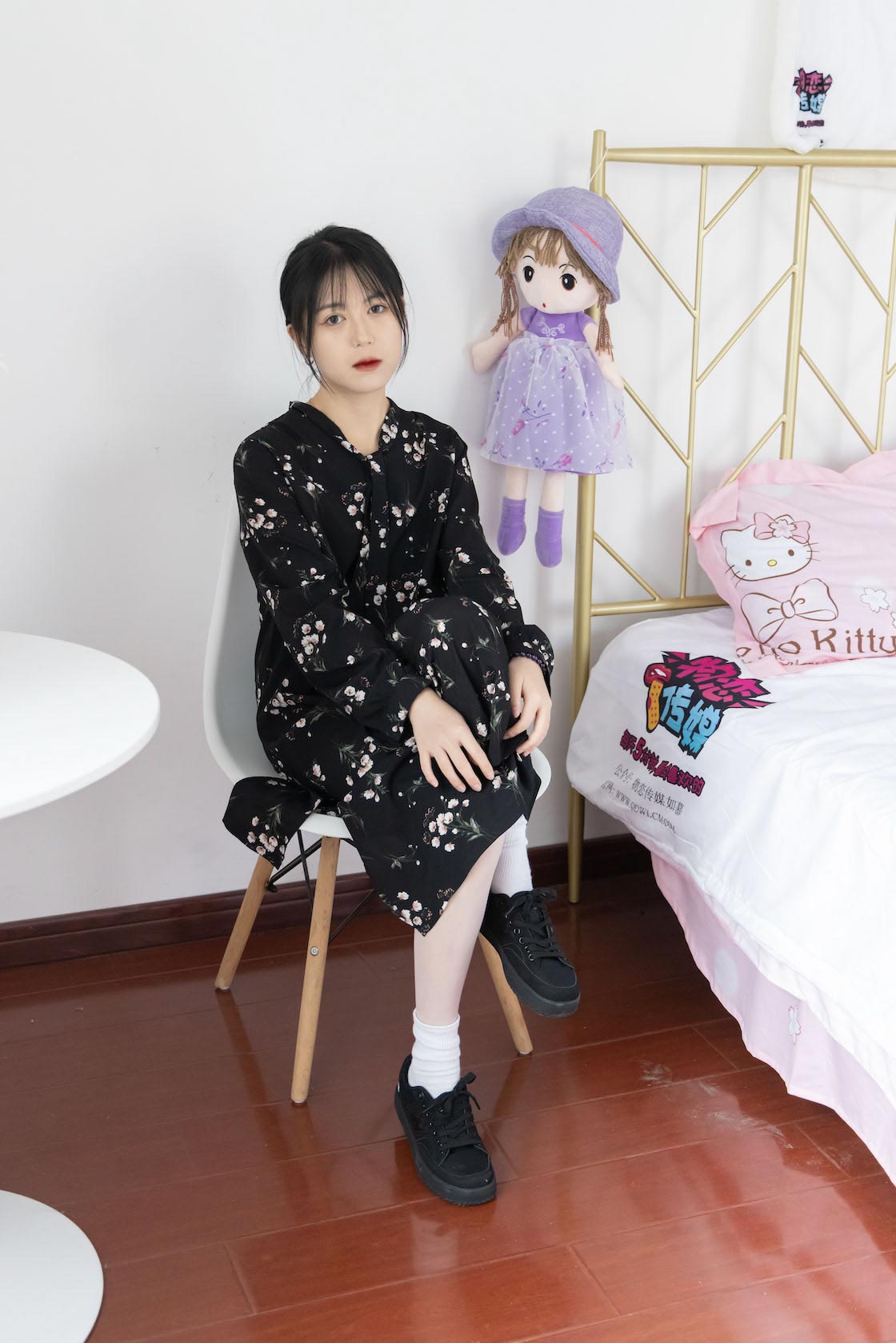 物恋传媒 -  第957-976共20期打包[棉袜，船袜，裸足，丝袜，打包]