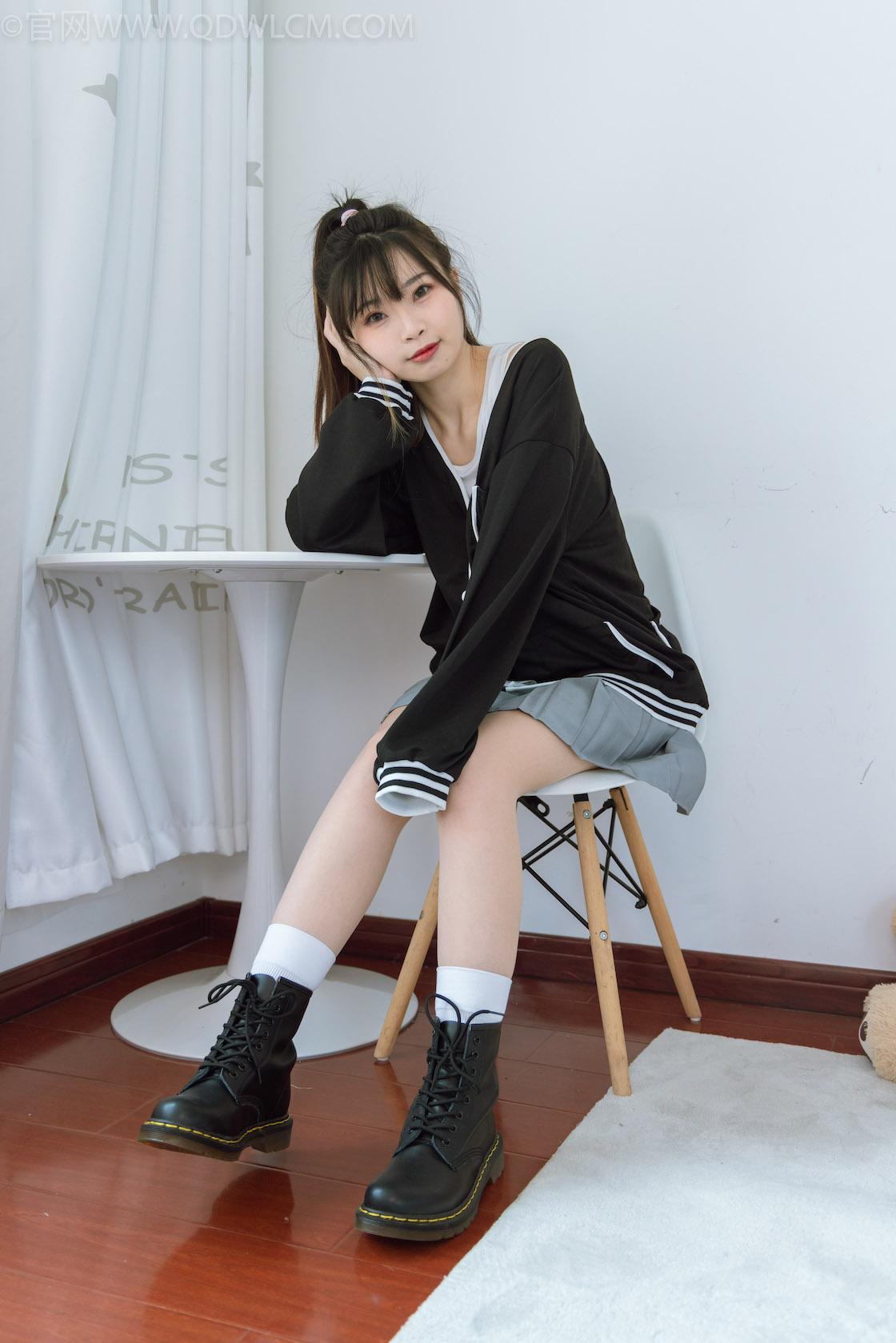 资讯|物恋传媒 &#8211; NO.1196期 《挽挽》 马丁靴，白棉袜，肉丝[脚尖加固款]