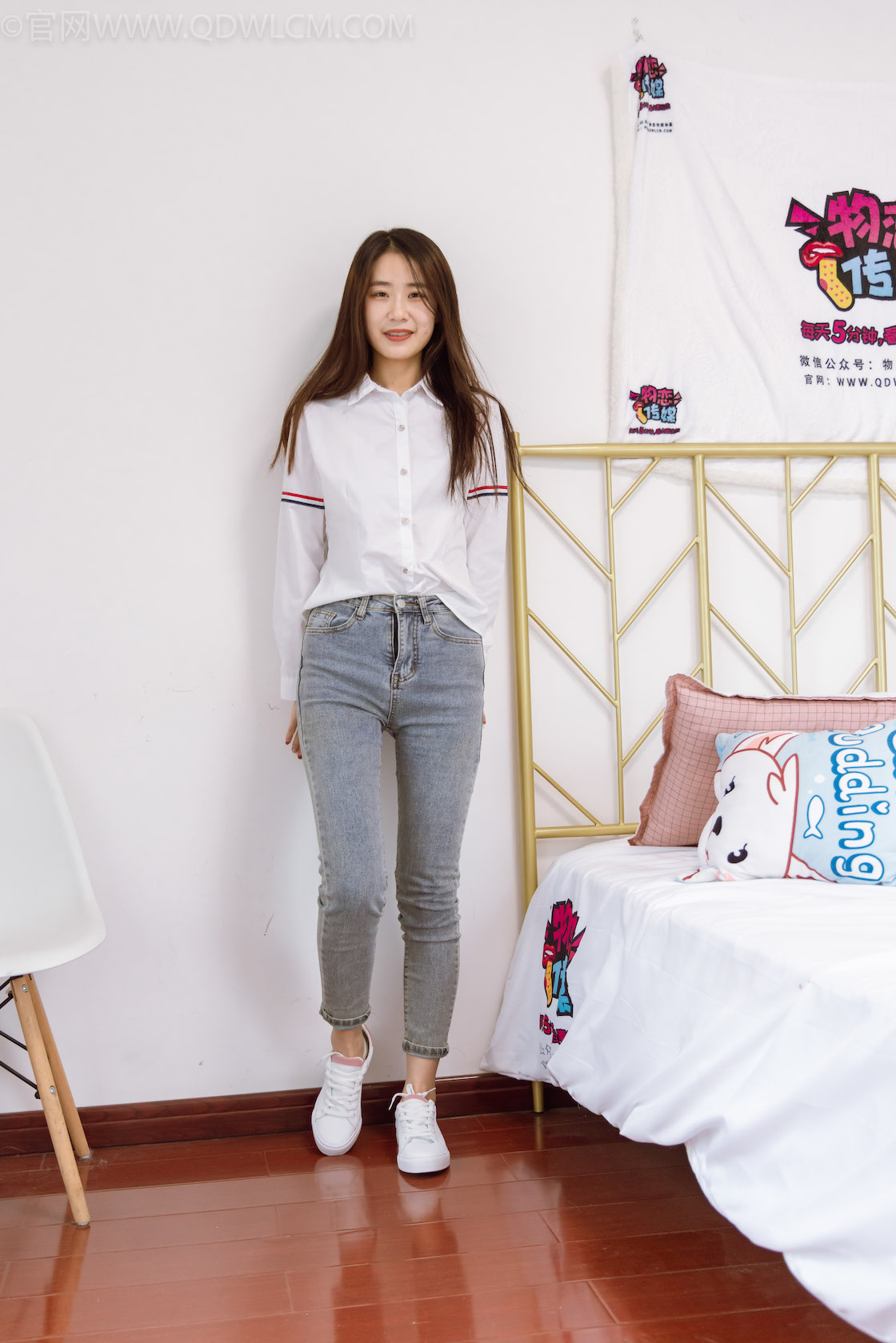 资讯|物恋传媒 &#8211; NO.1129期 《菜菜》 板鞋，白色棉船袜，裸足