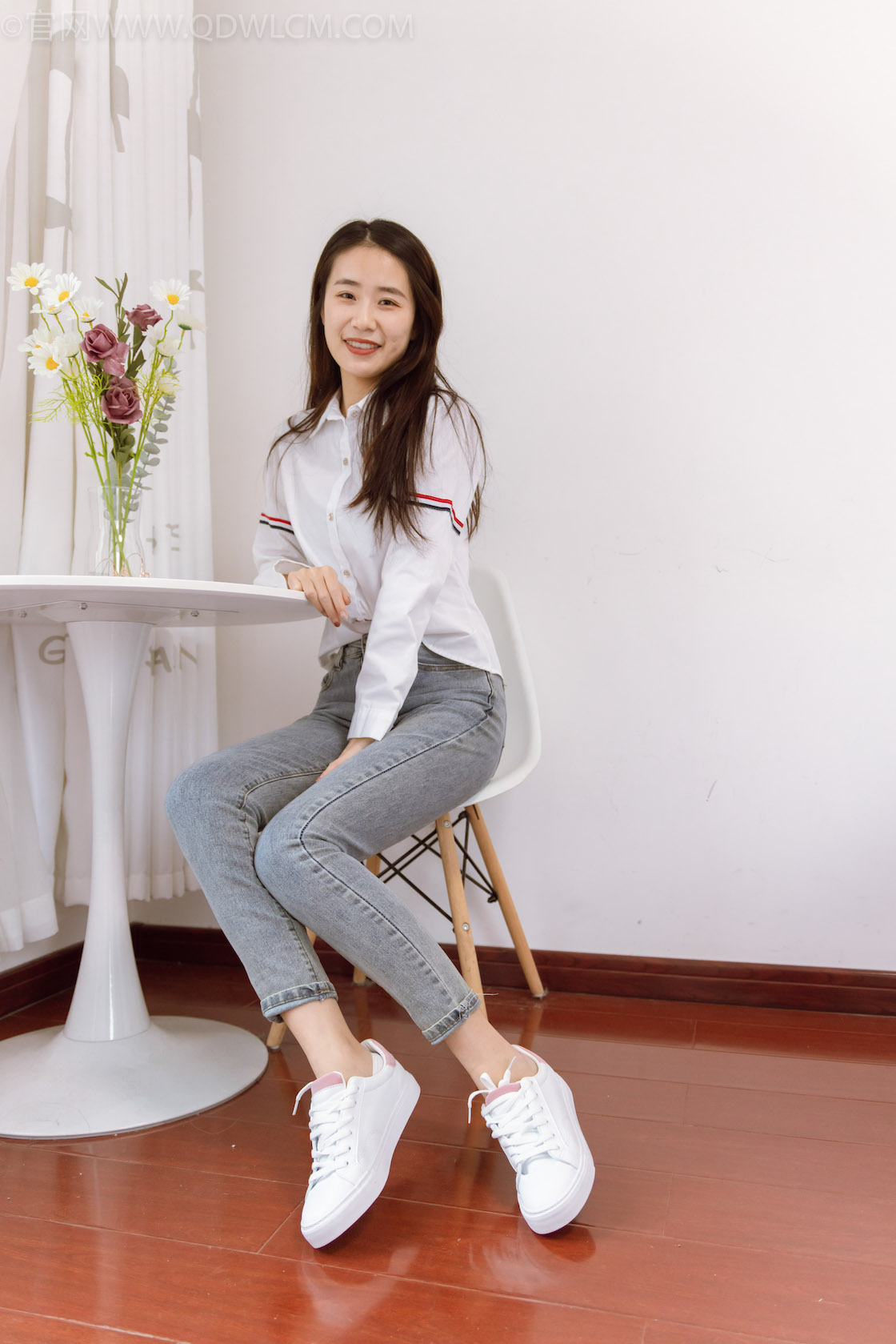 资讯|物恋传媒 &#8211; NO.1129期 《菜菜》 板鞋，白色棉船袜，裸足