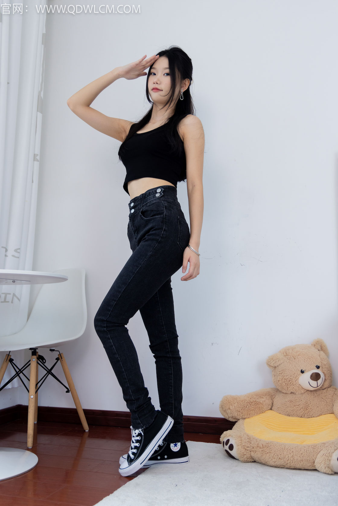 资讯|物恋传媒 &#8211; NO.1298期 《小竹》 板鞋，白船袜，肚子疼揉肚子剧情