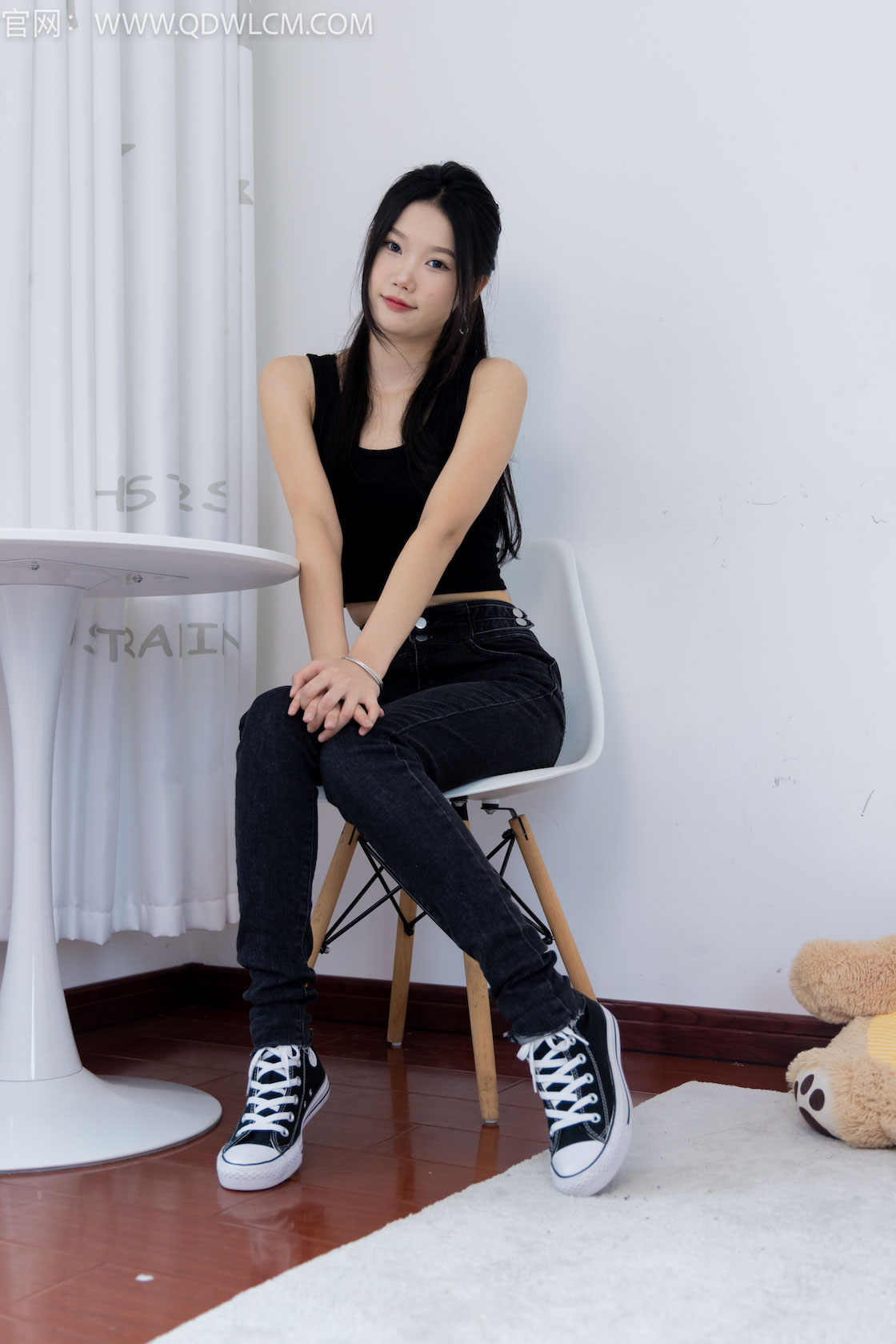 资讯|物恋传媒 &#8211; NO.1298期 《小竹》 板鞋，白船袜，肚子疼揉肚子剧情