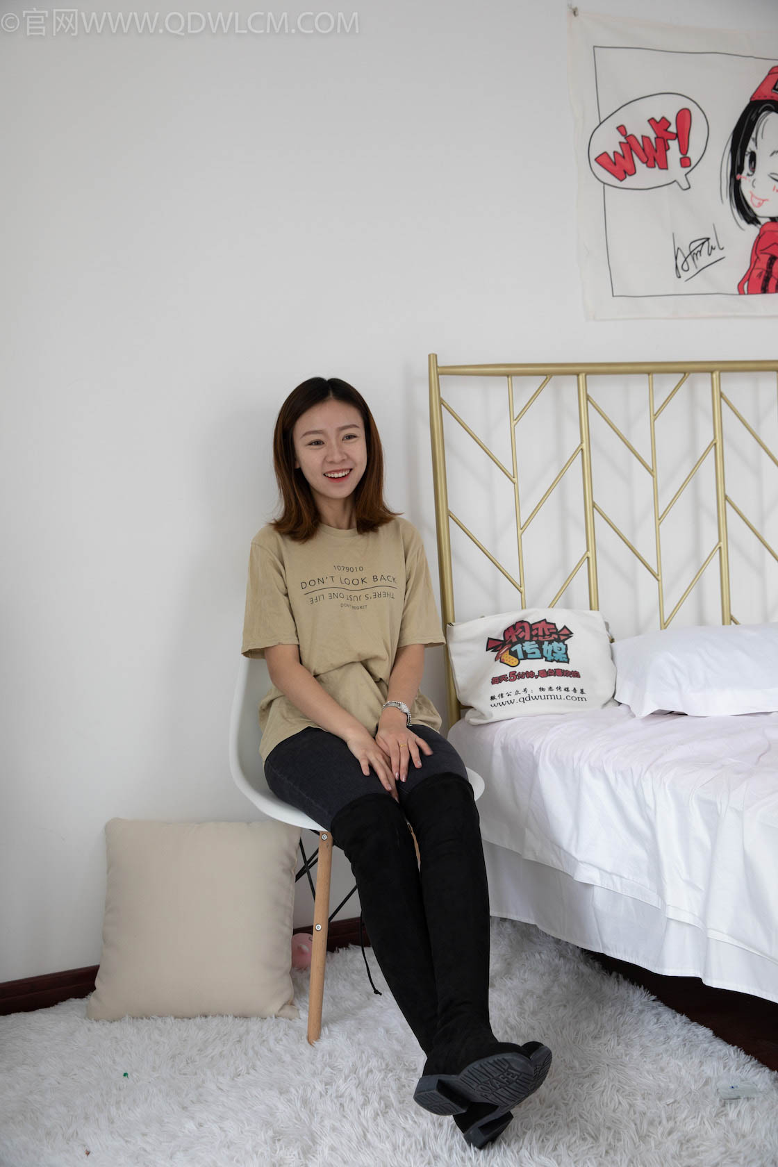 物恋传媒 - NO.1311期 《婷婷》 长靴，高跟凉鞋，肉丝[脚尖微加固款]