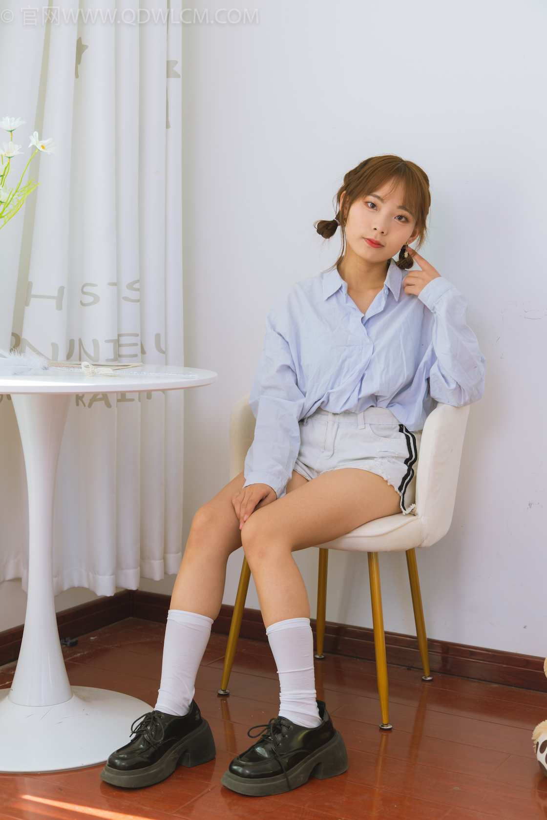 资讯|物恋传媒 &#8211; NO.1499期 《双双》 黑皮鞋，白丝小腿袜，裸足