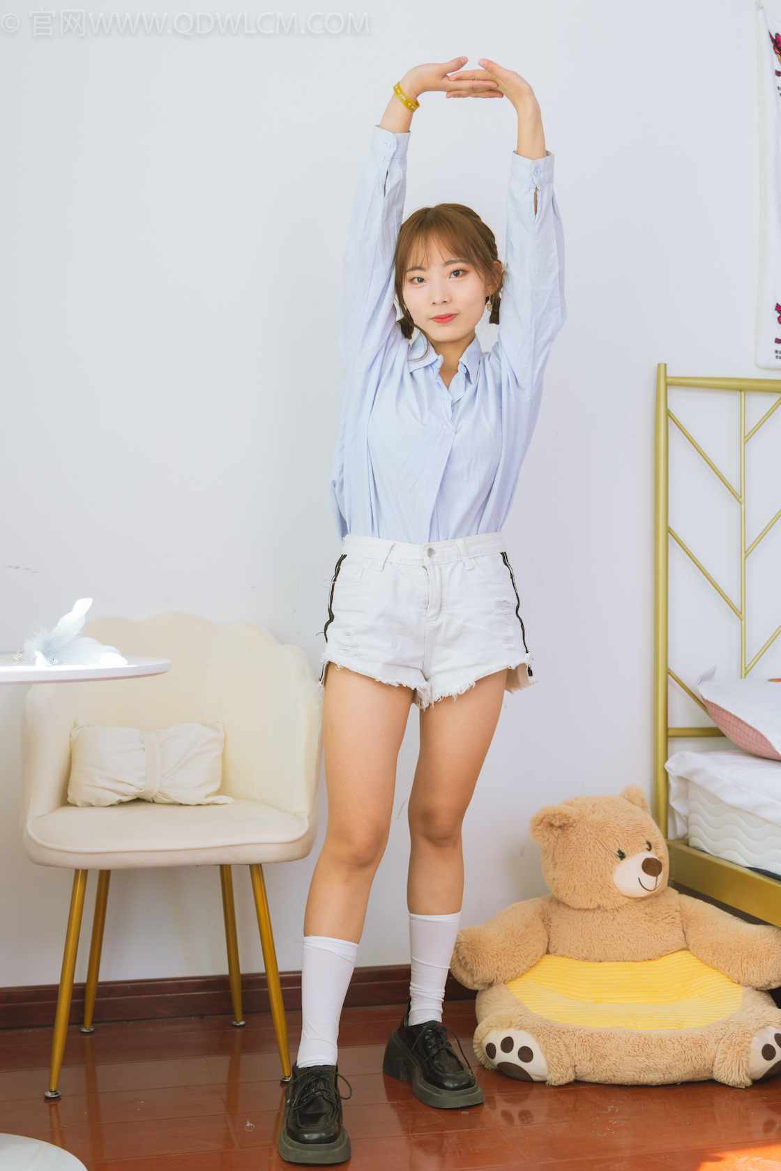 资讯|物恋传媒 &#8211; NO.1499期 《双双》 黑皮鞋，白丝小腿袜，裸足